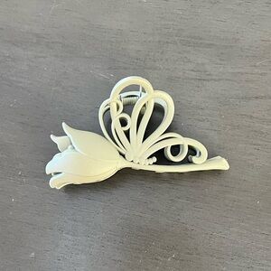 Green Sage Tulip Flower Floral Boho Butterfly 4" Large Lobster Claw Hair Clip